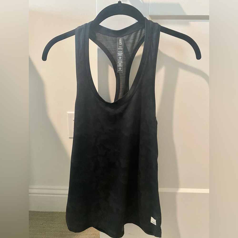 Vuori Lux Performance Tank